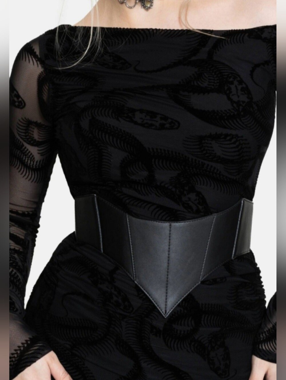 Airie Pointed Detail Waist Belt - Picture 3 of 3